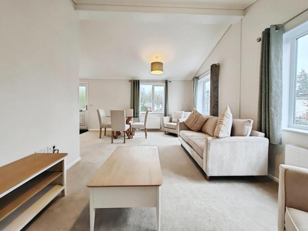 Nine Mile Ride, Wokingham