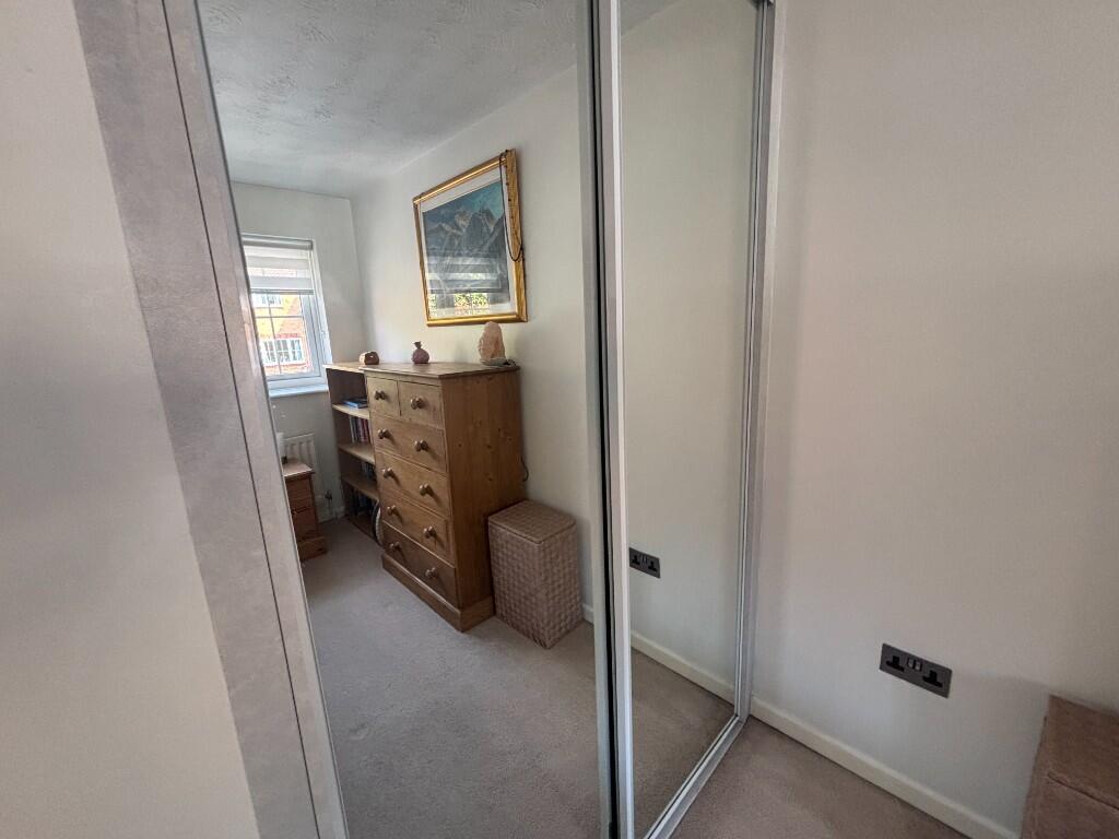 Fitted Wardrobes 