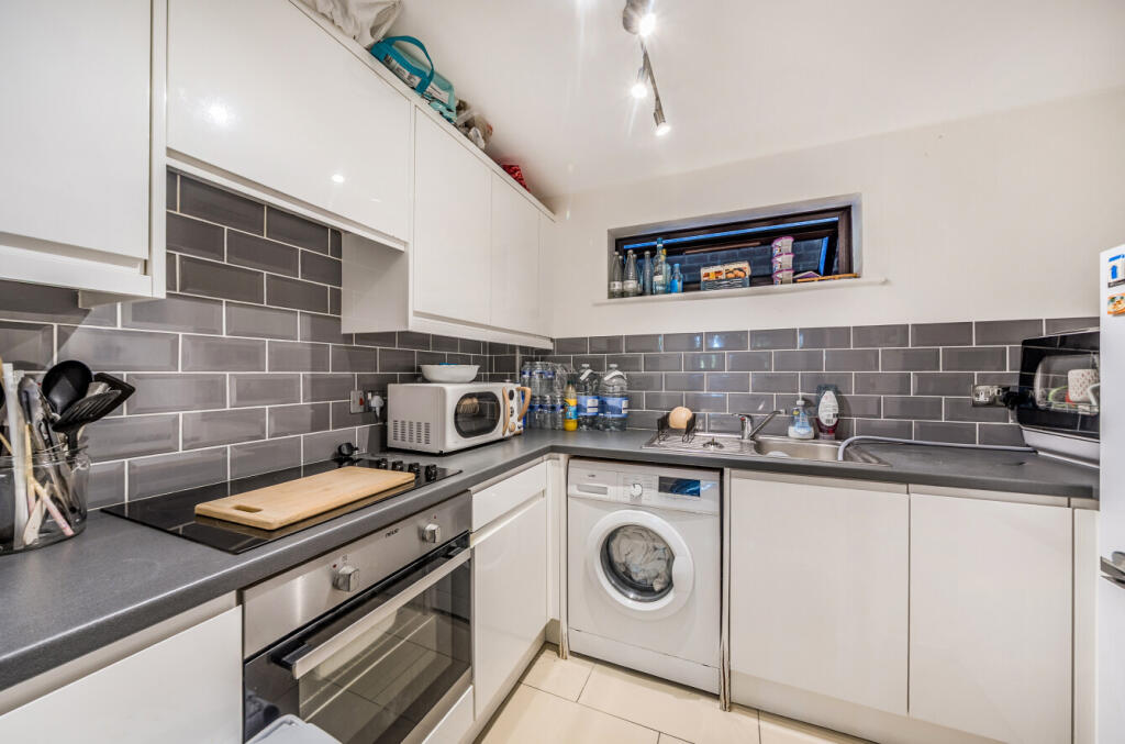 1358854-1-68d6672...