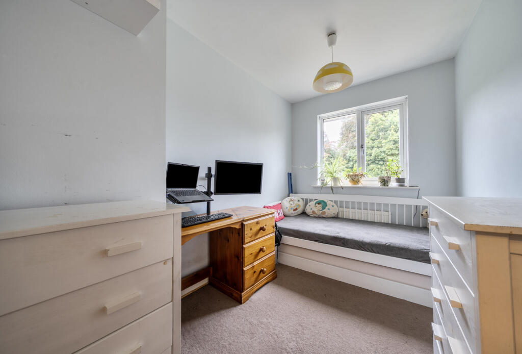 1359541-13-68e8d7...