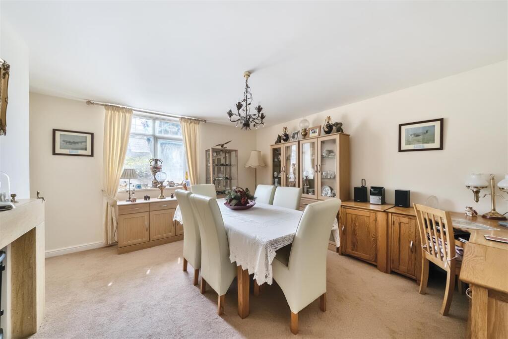 Main House - Dining Room