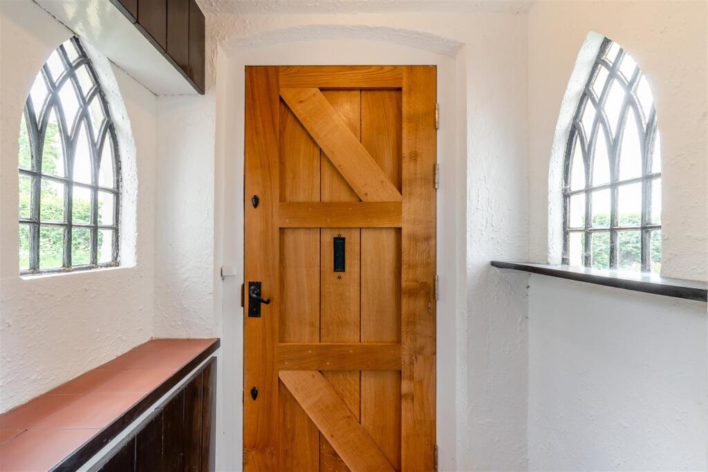 8646174-interior01.jpg