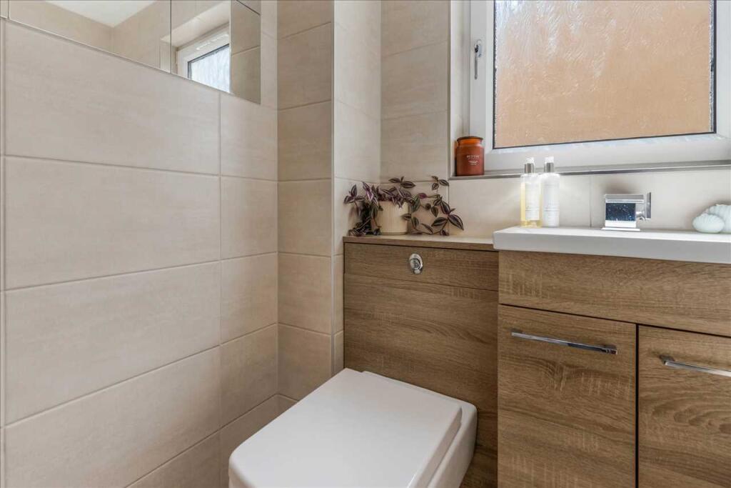 Bathroom (2)