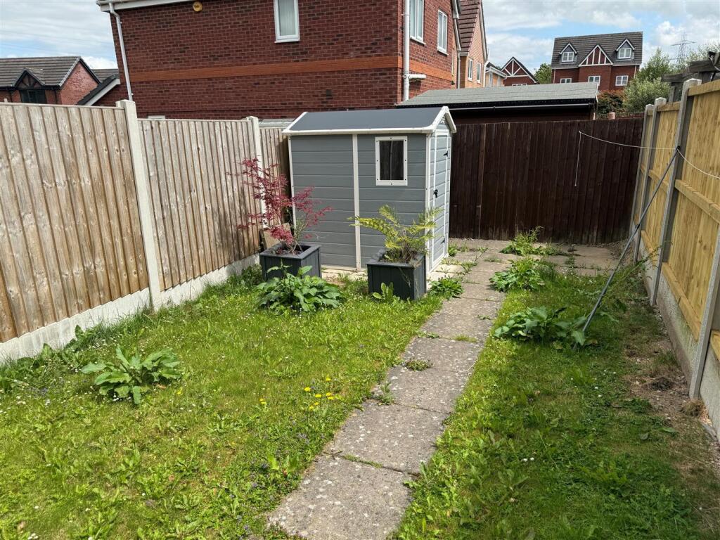 REAR GARDEN ADDITIONAL PHOTOGRAPH