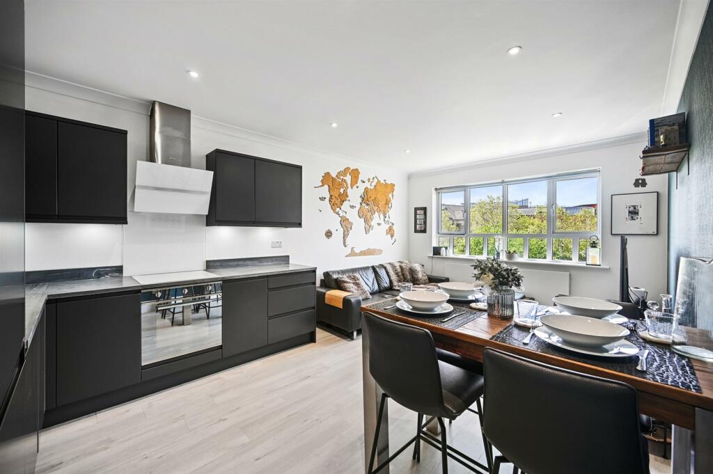 BCHJ - Flat 15, Mersey Court - Kitchen Dinning (4)