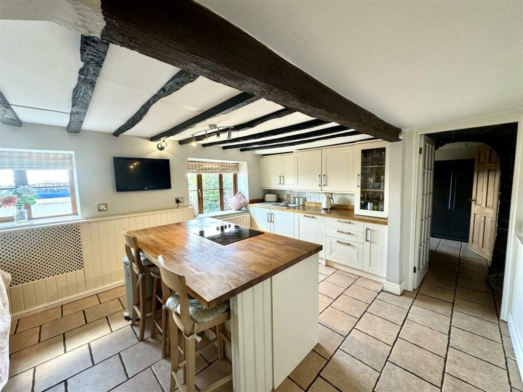 KITCHEN/BREAKFAST/FAMILY ROOM