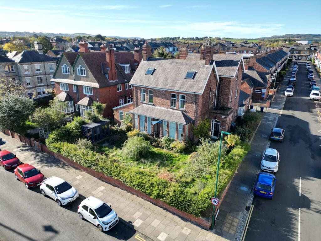 dji_fly_20251016_233042_574_1761140780530_photo.