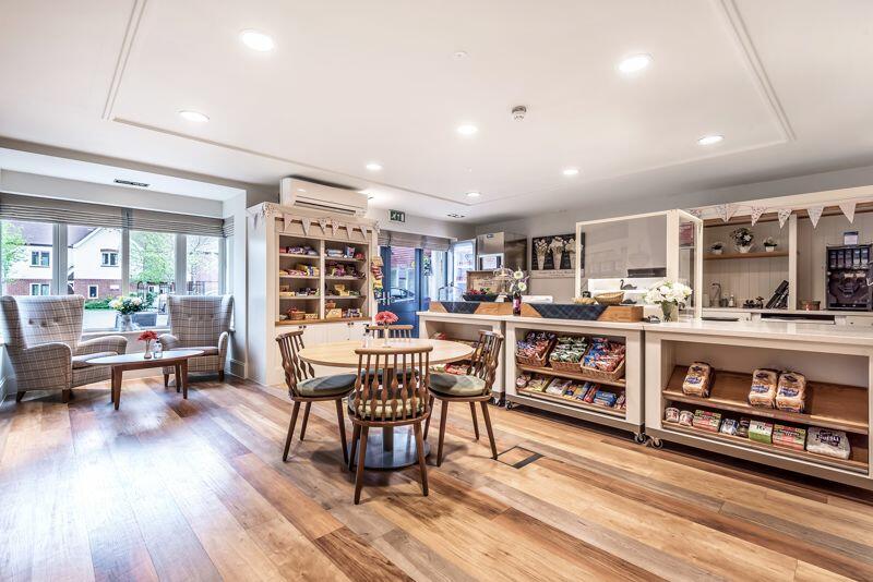 Cotton's café and deli