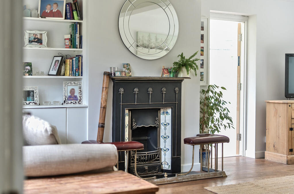 1296696-28-685a9b...