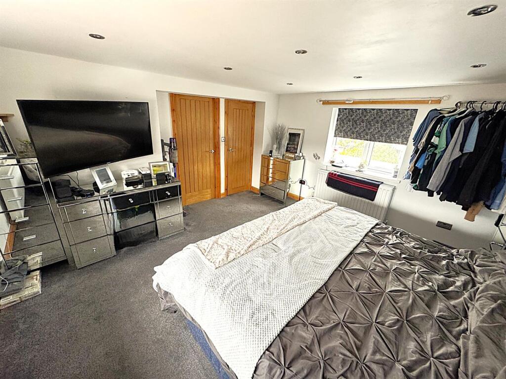 thumbnail_image1 (4).jpg