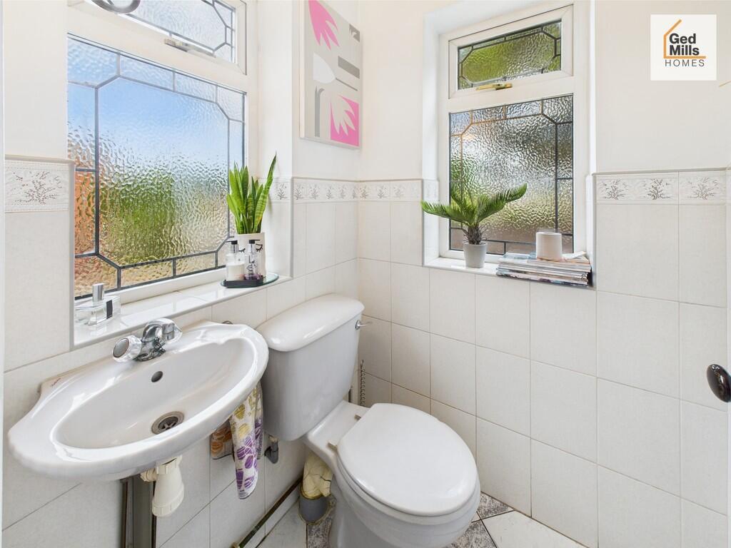 CAM04261G0-PR0054...