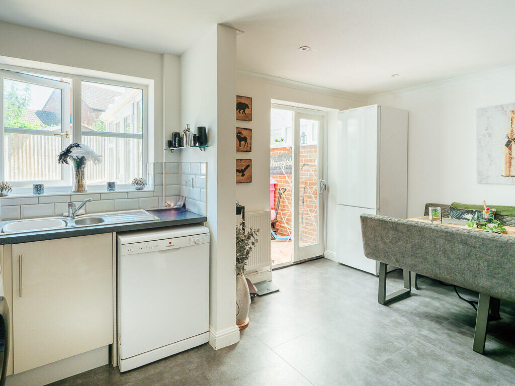 Kitchen / Dining Room