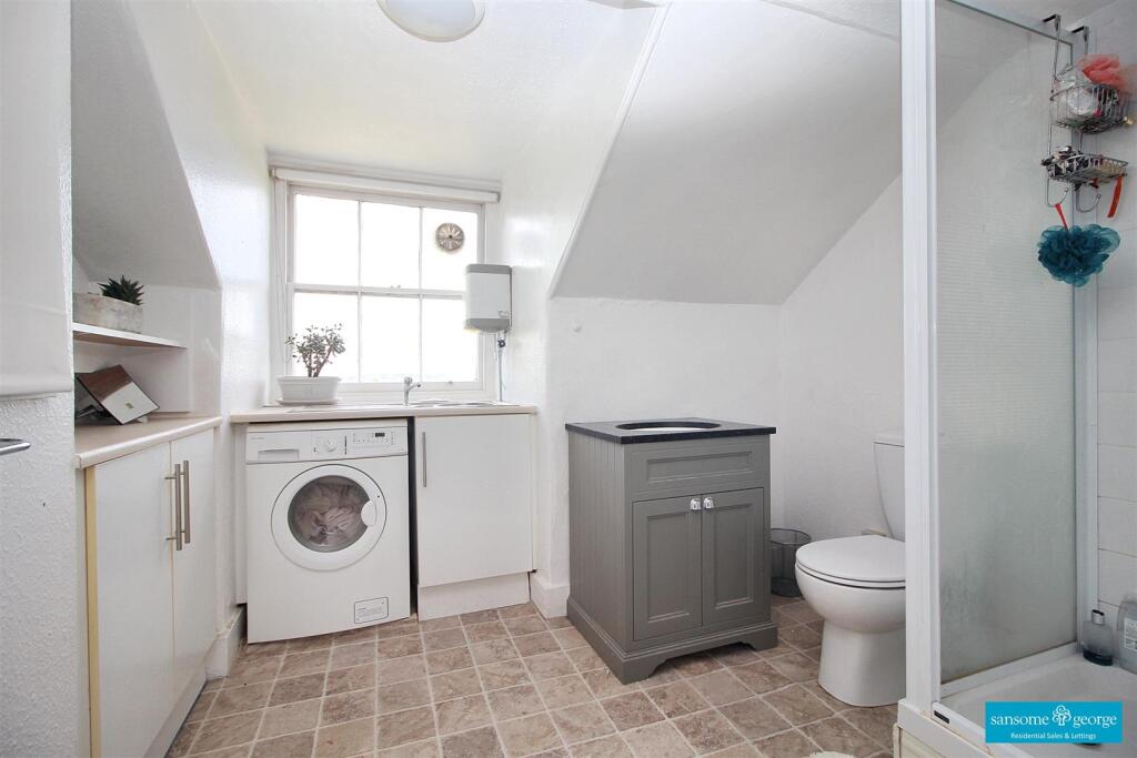 2nd Floor Shower Room