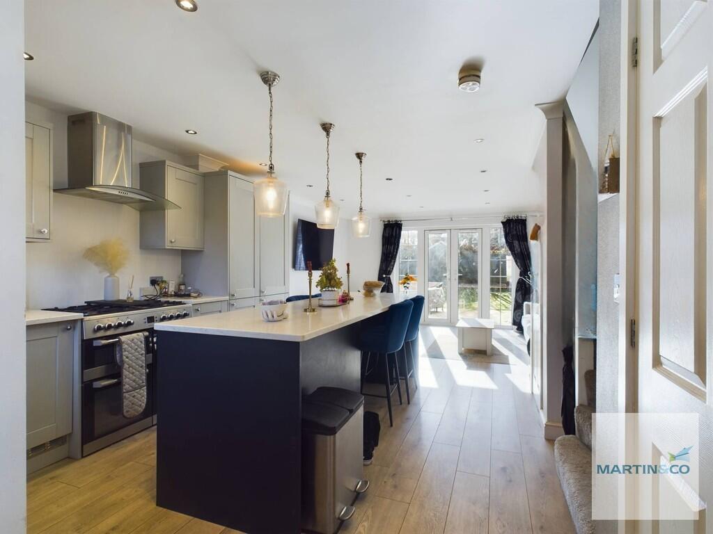 CAM03663G0-PR0121...