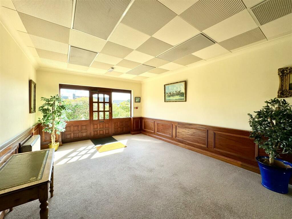 COMMUNAL RECEPTION HALL