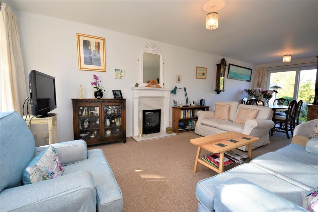 Sitting Room.JPG