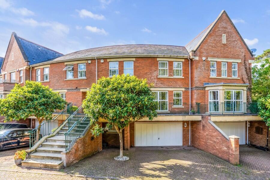 St Anns Park, Virginia Water