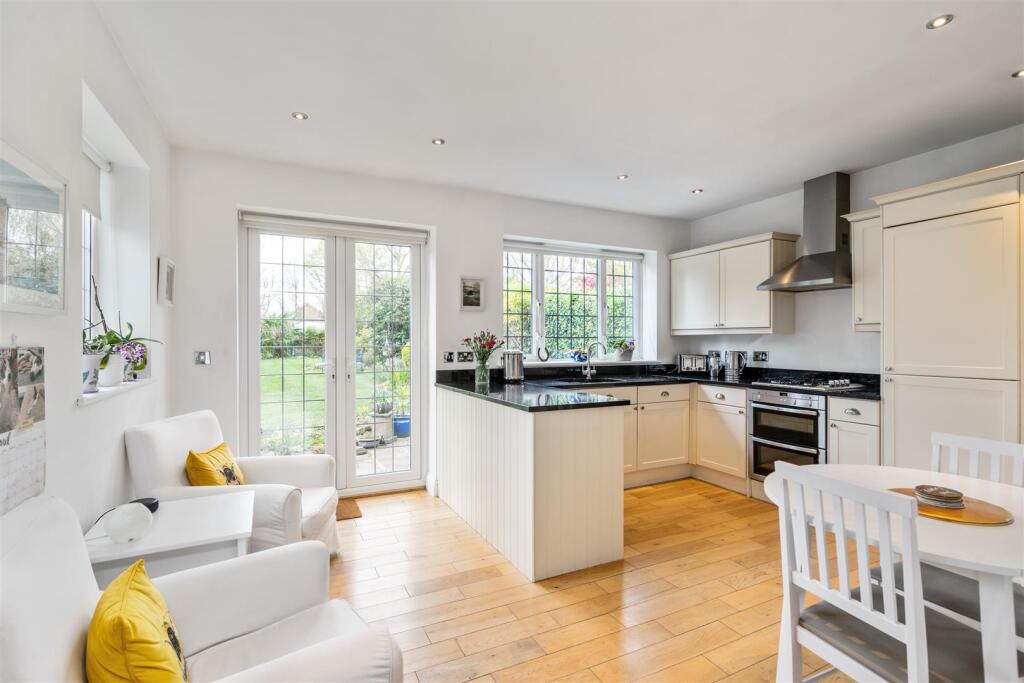 82 Widney Manor Road_34.jpg