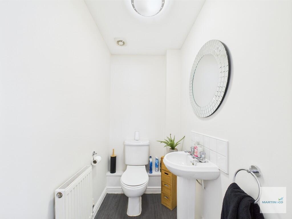 CAM03394G0-PR0303...