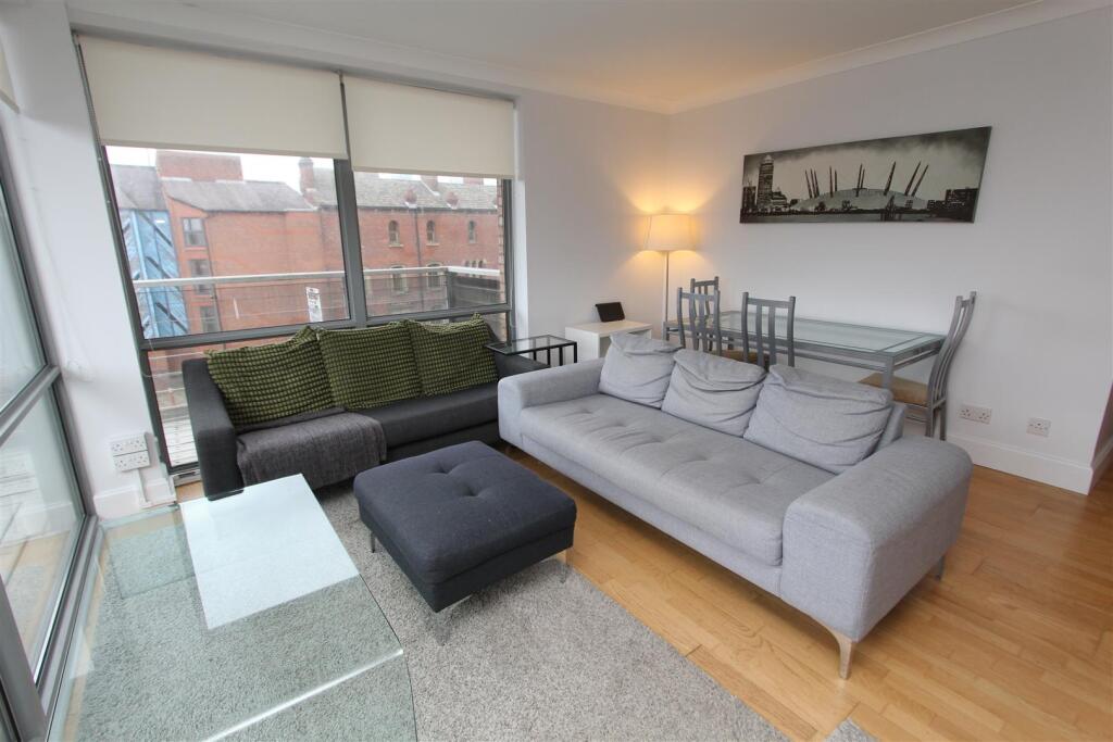 Living Room 2.JPG