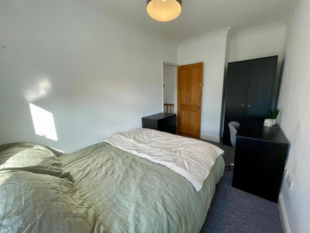 22 Grace Street - Bedroom1(2).jpeg