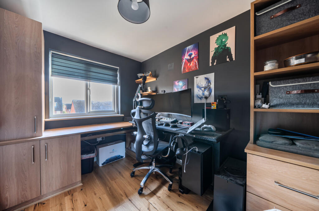 1393199-16-694179...