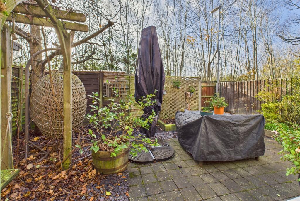 CAM02545G0-PR0531-STILL036