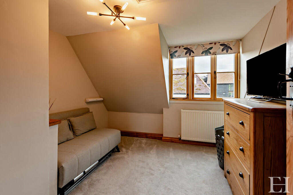8647171-interiorW...