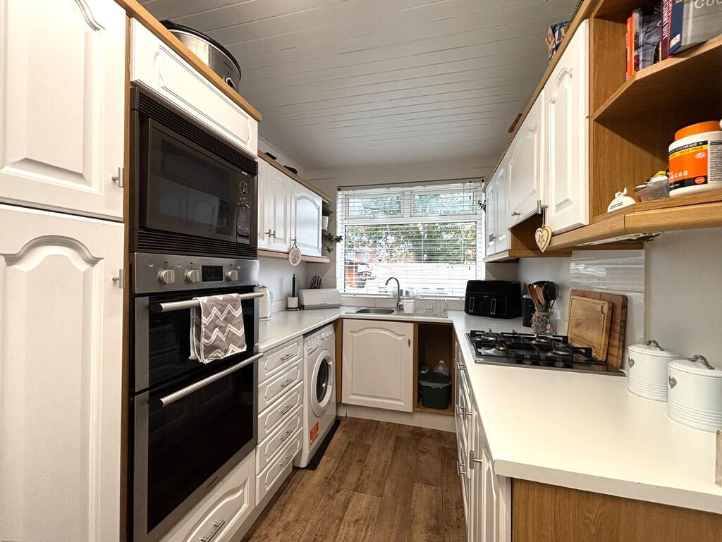 processed-C063A5E...