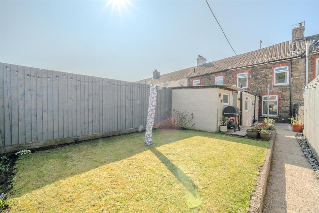 17 Torfaen Terrace-15.jpg