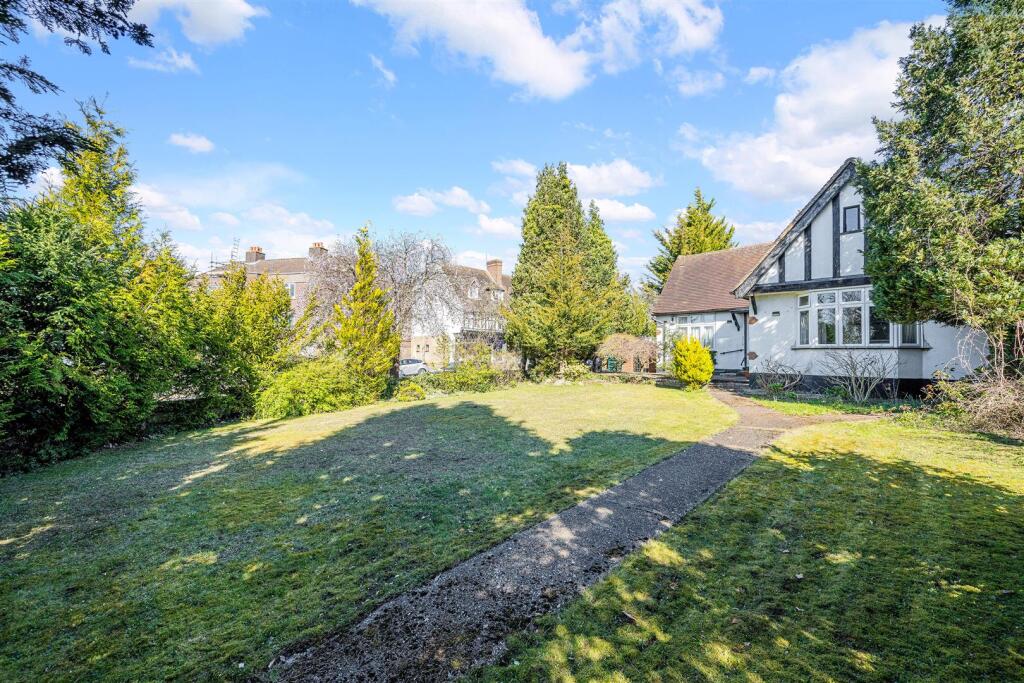 GREEN CURVE, 73 (5).jpg