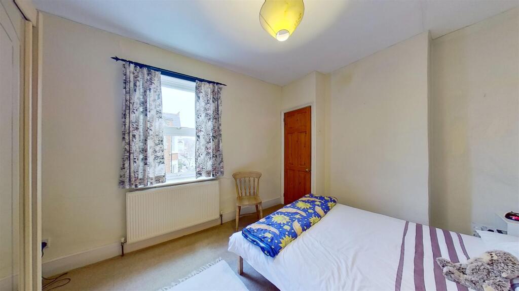 Duntshill-Road-Earlsfield-SW18-01252022_154044.jpg