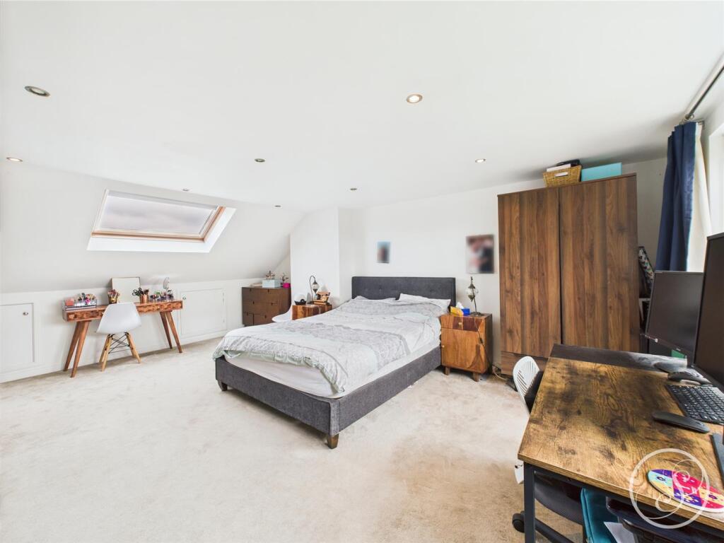 Bed 1