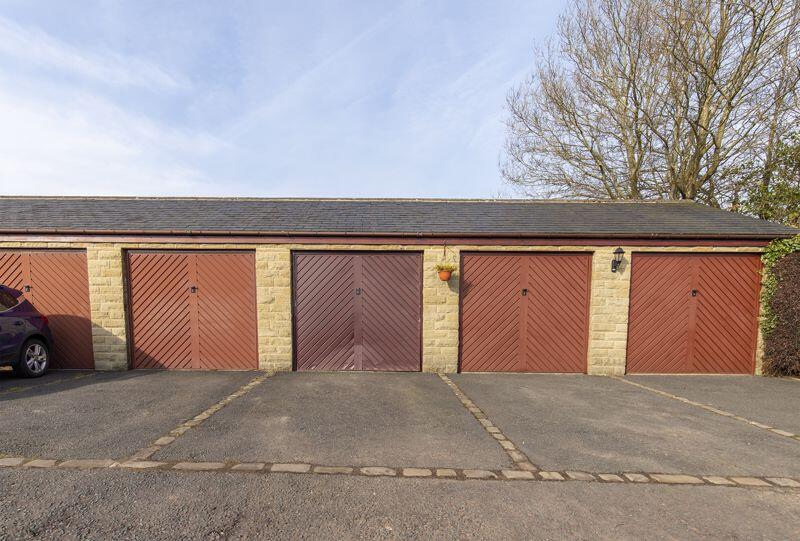 Garage &amp; parking