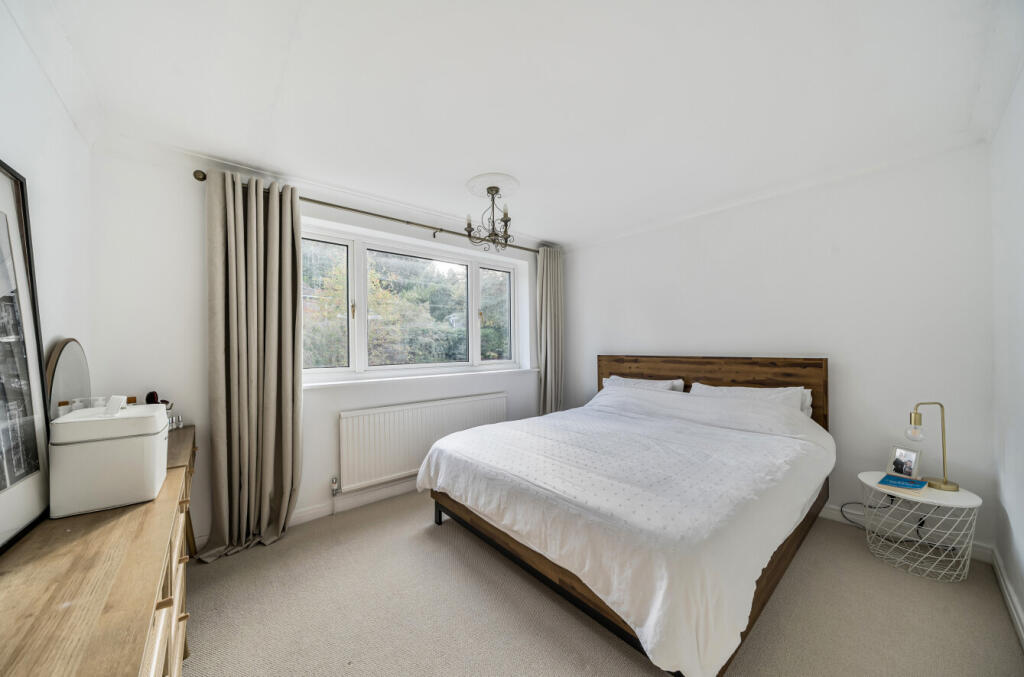 1364069-14-68e7d0...