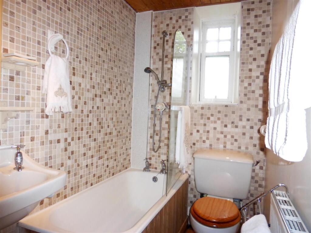 bathroom.JPG