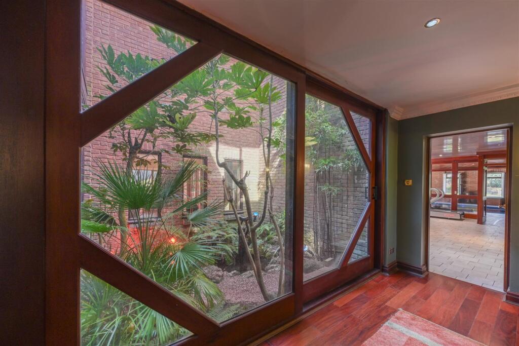 Court Manor (32 of 60).jpg