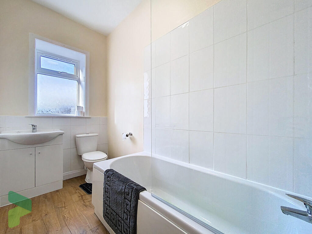 Three Piece Bathr...