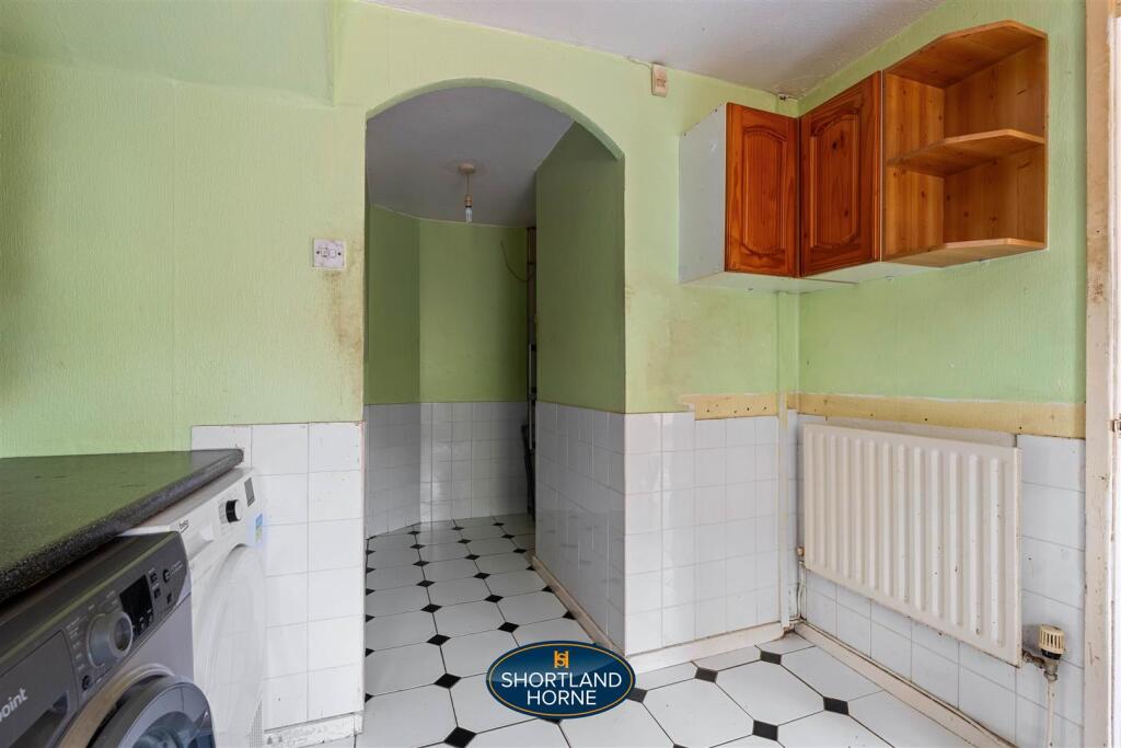 18 Raynor Crescent WM (10 of 20).jpg