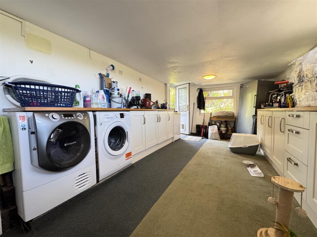 IMG_9474 (Large).JPG