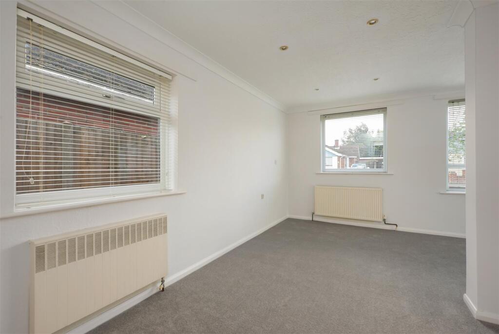 Oakwood Drive, Whitstable