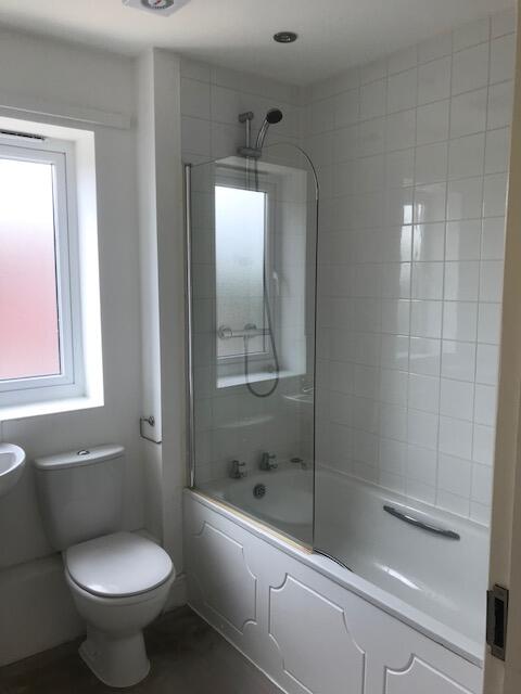 family bathroom 