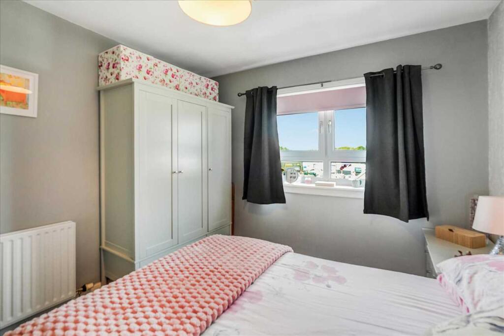Bedroom One (3)