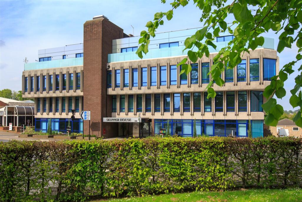 Skipper-Exterior-001.jpg