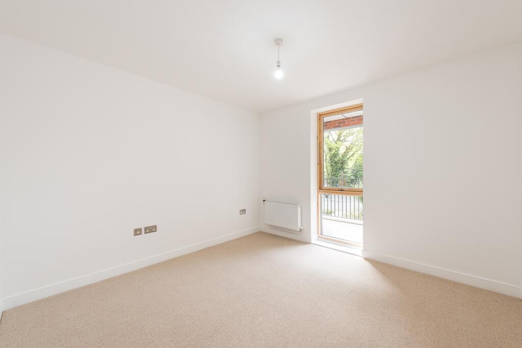 -Olivia-Court-043...