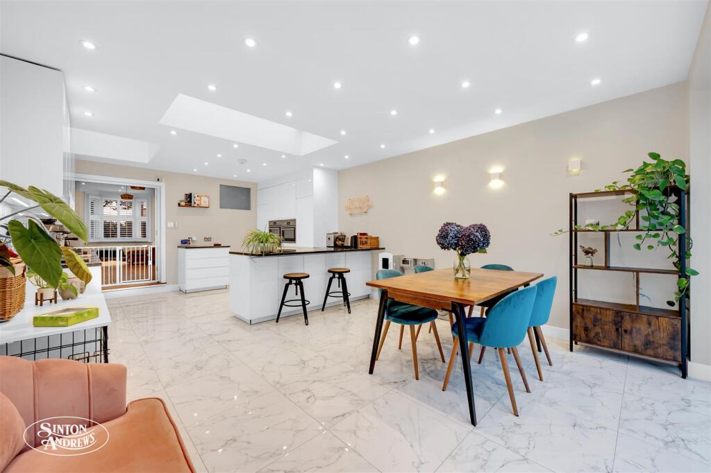 66 Grosvenor Road-7.jpg