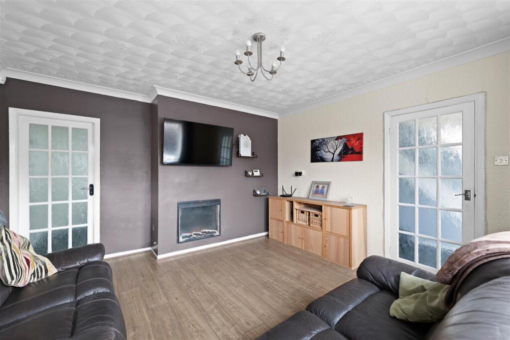 43 Addlington Avenue-13.jpg