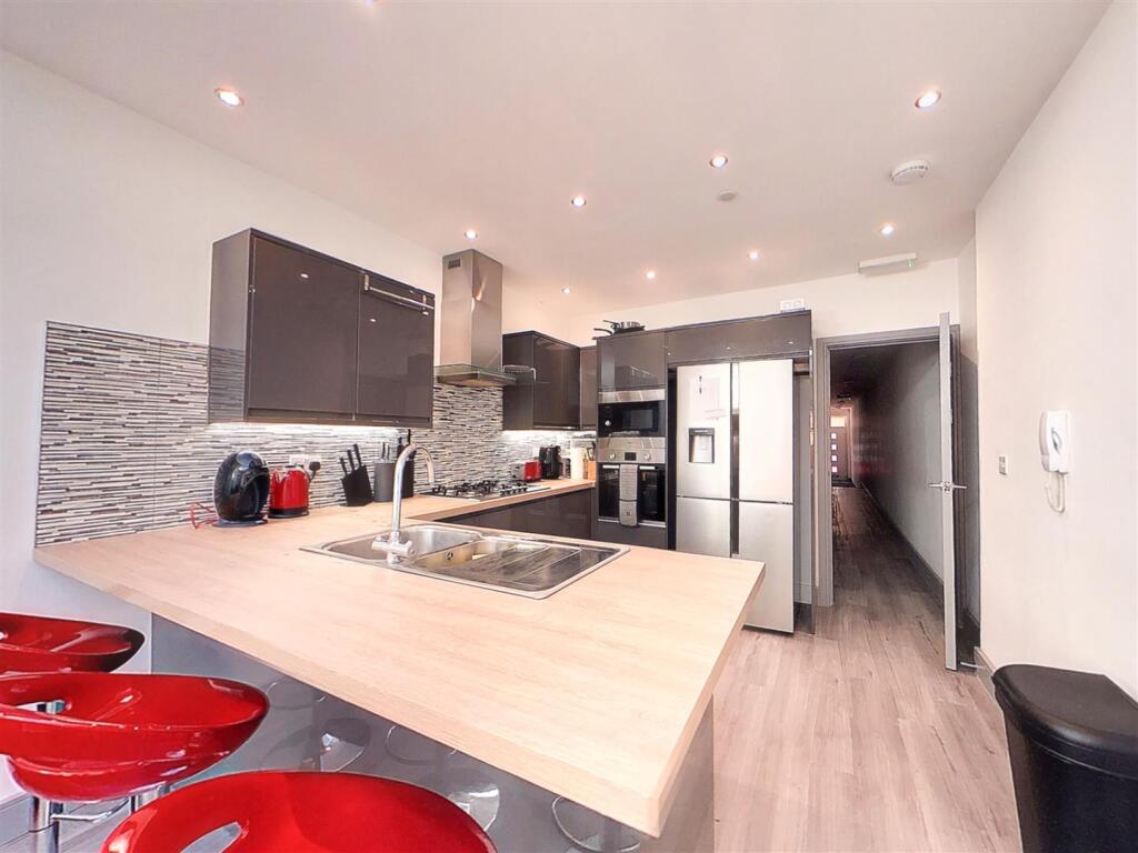 Screenshot 2024-10-0