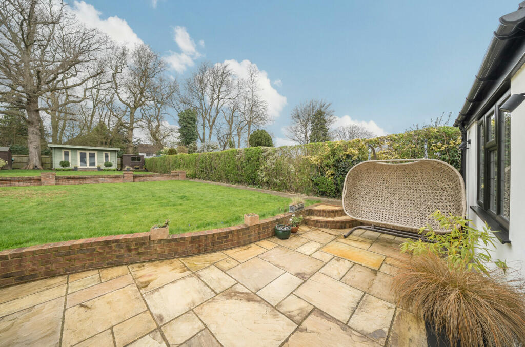 1102604   (11).jp...