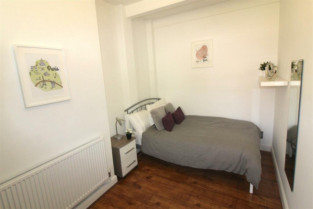 Swan Lane, Stoke - Ground Floor Bedroom